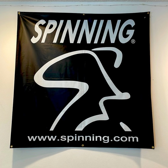 46”x 44” Heavy duty vinyl Spinning Banner - Picture 1 of 3